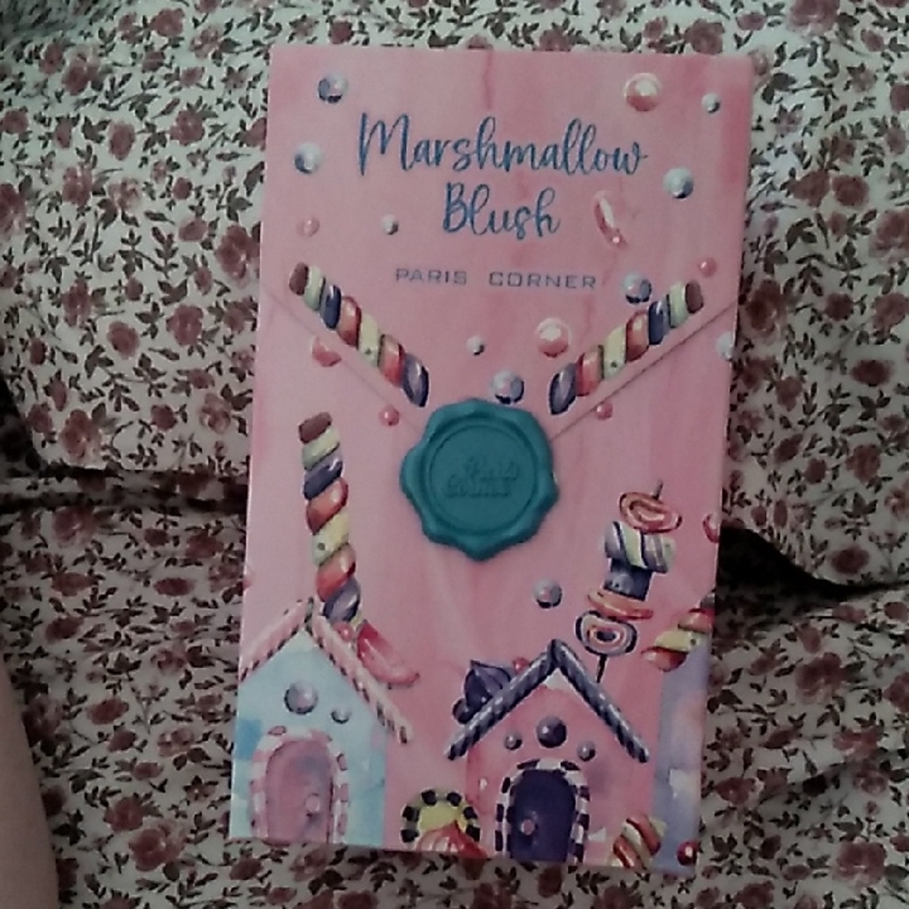 Paris Corner Marshmallow BLUSH